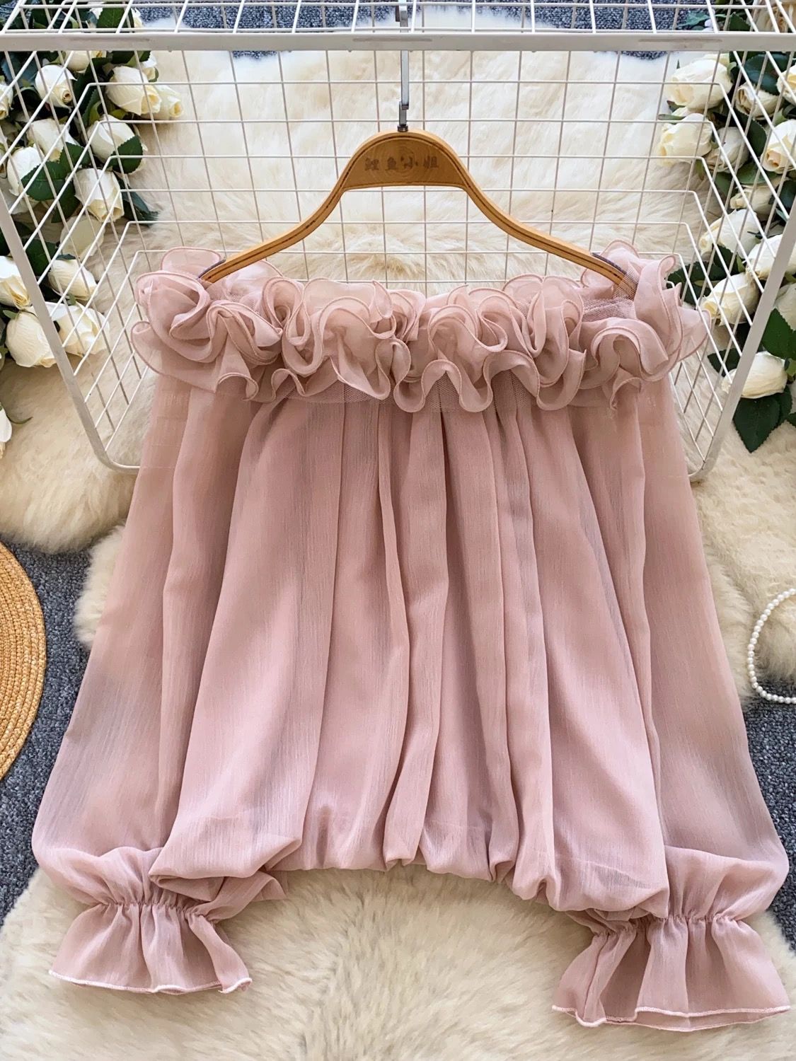 Bidding my time blouse BE431 image