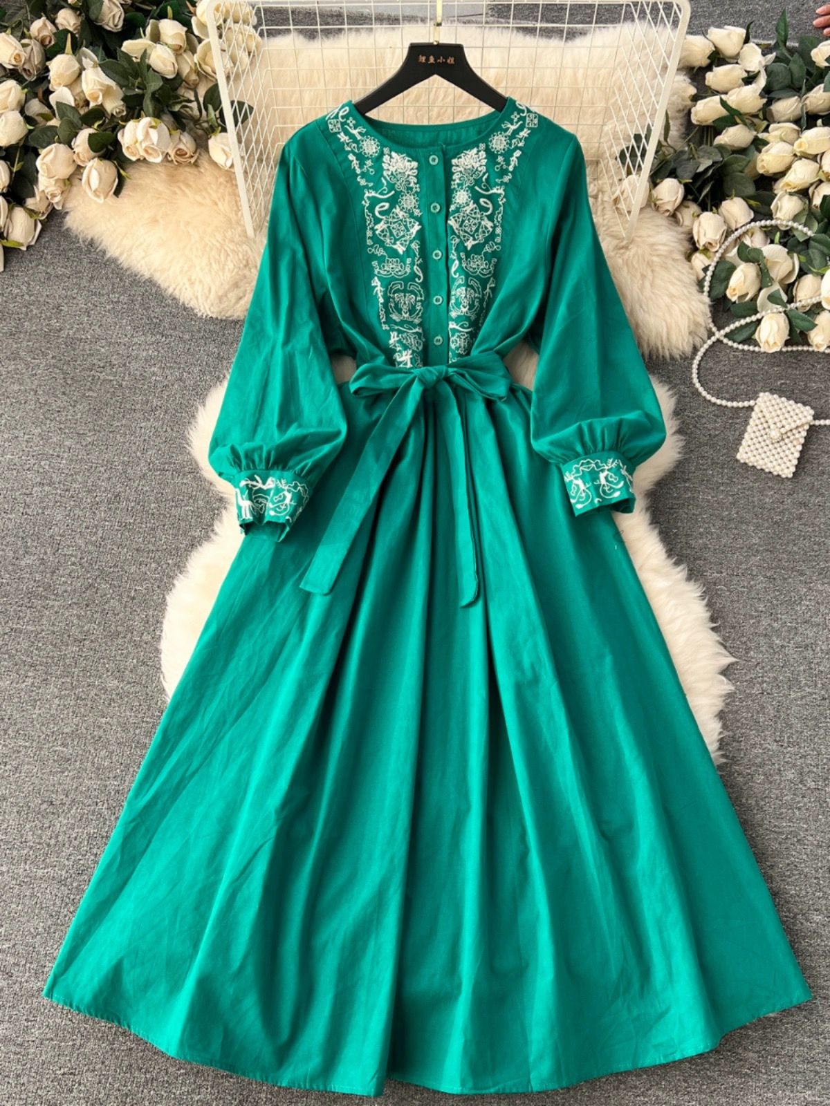 Heart of the city dress CD1315 image