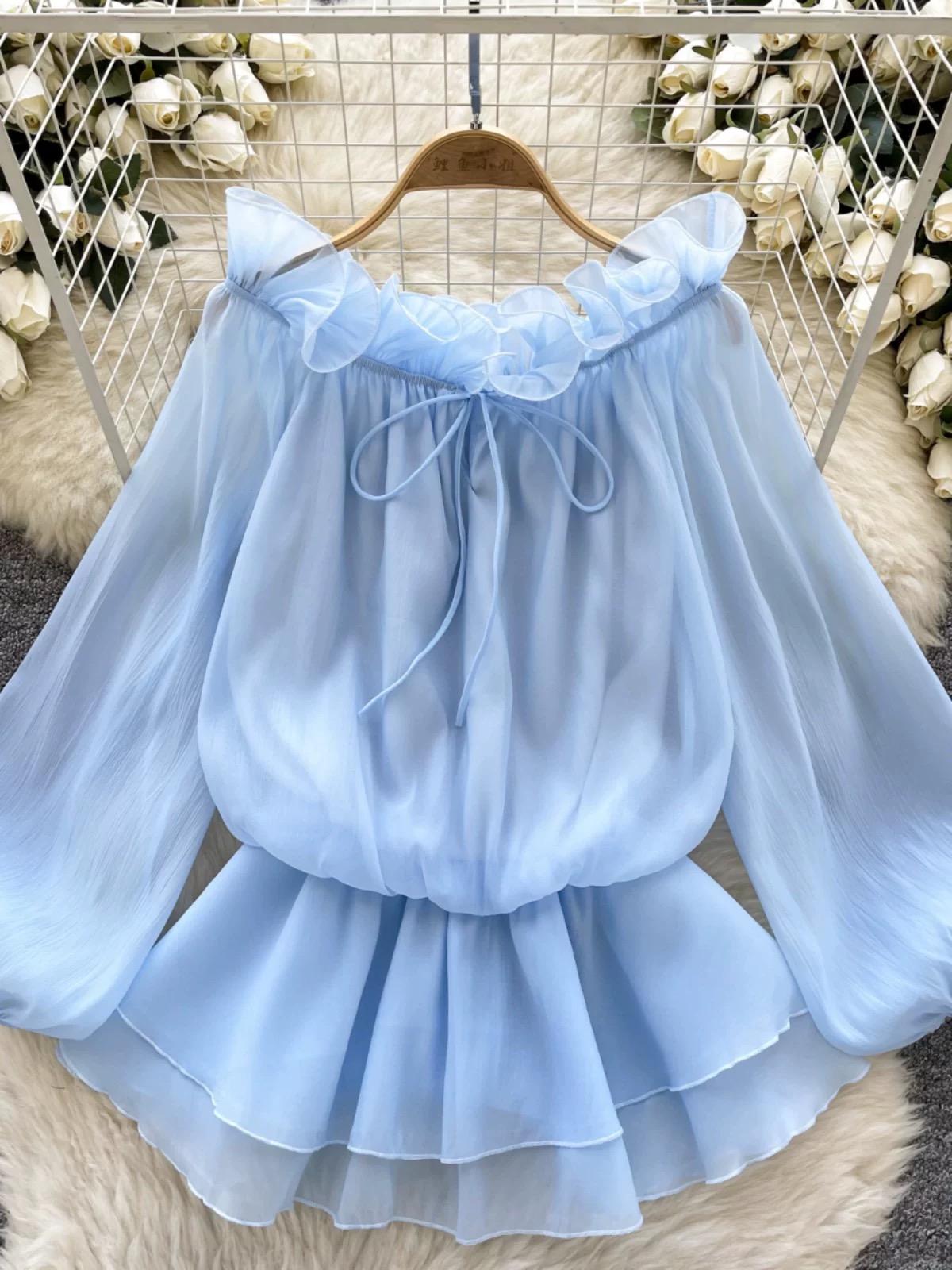 Making appearances blouse BE446 image