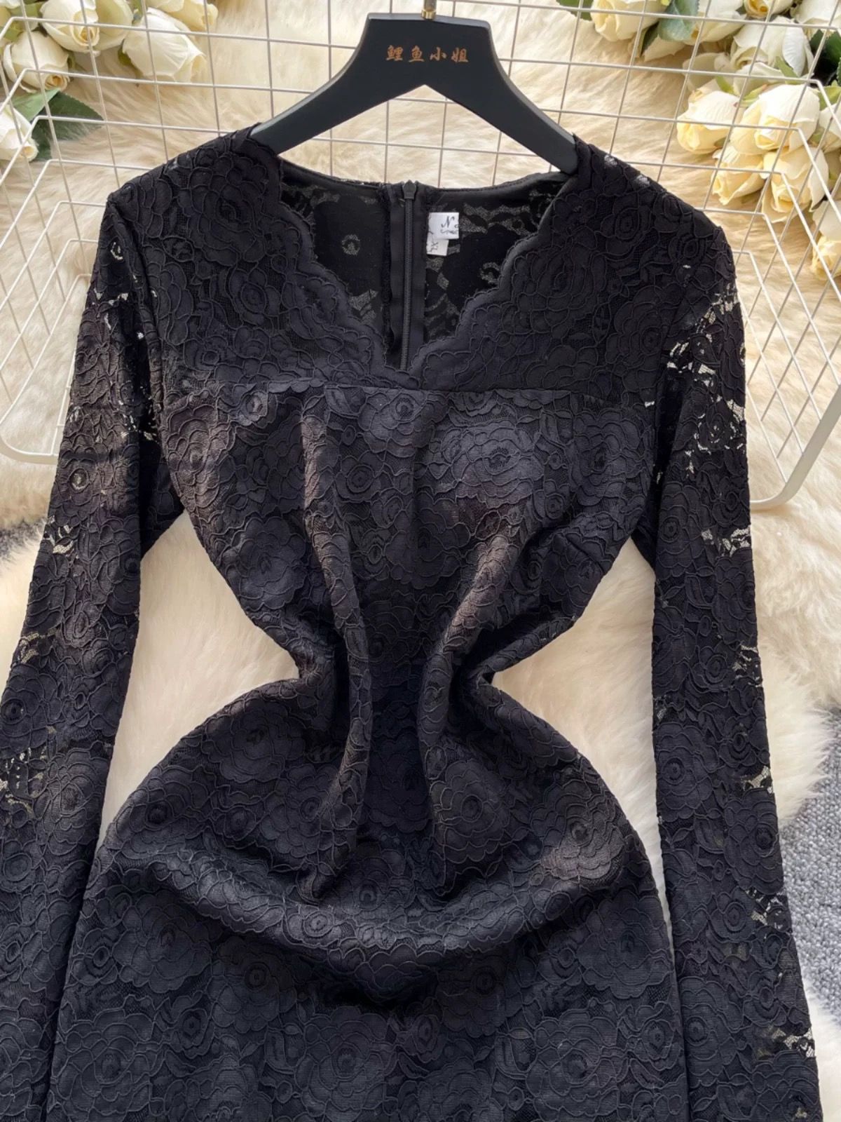 She stands out lace dress FBC428 image