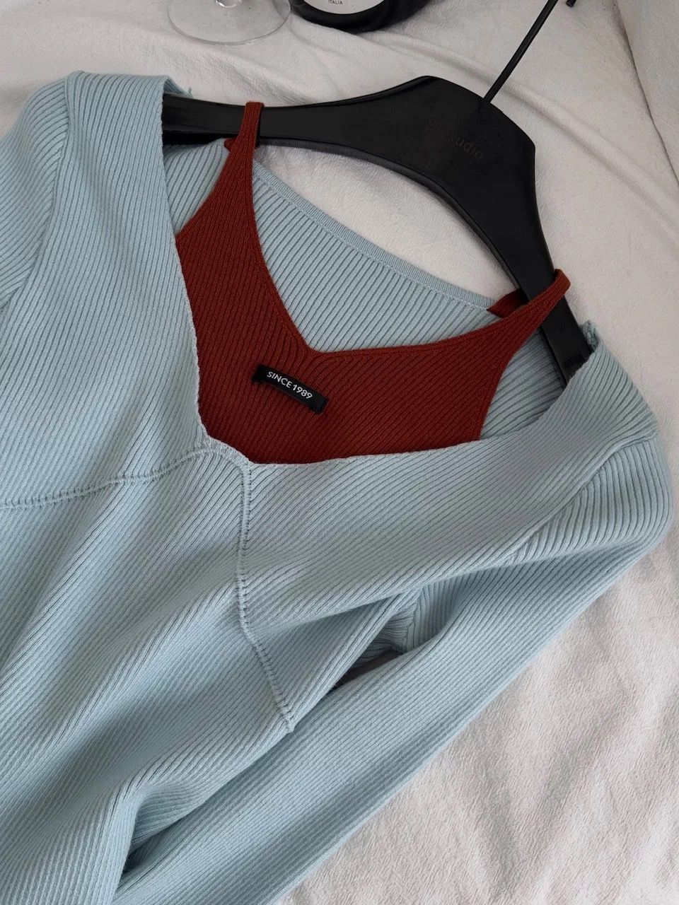 Living in it top KTO292 image