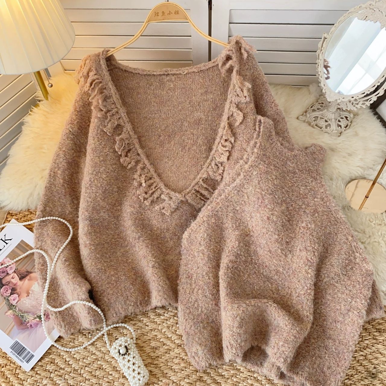 Kiss of life sweater PS104 image