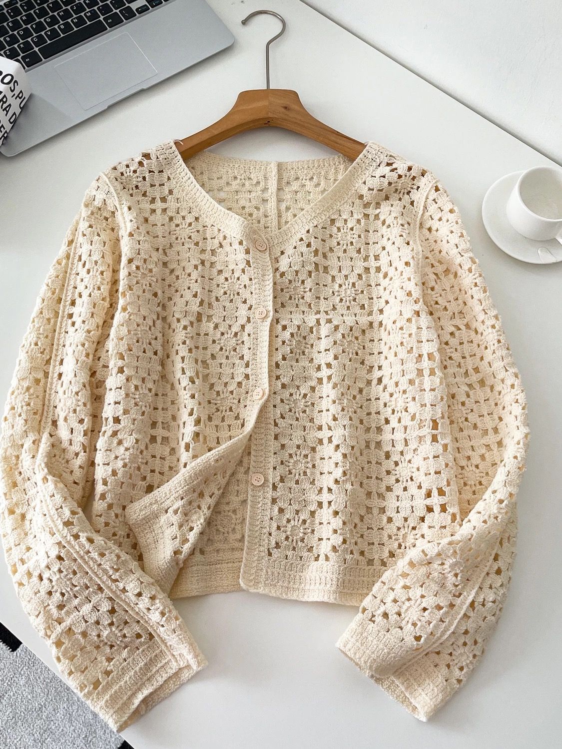 Chase the feelings crotchet top KTO285 image