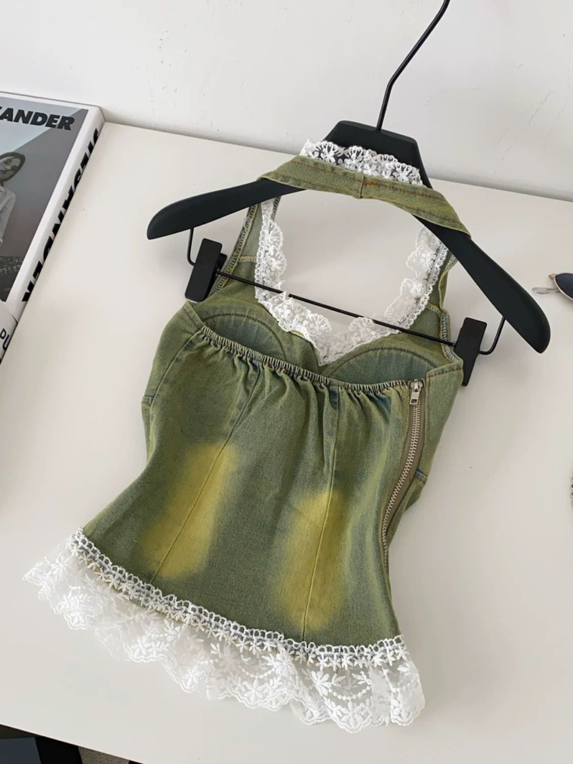 Dangerous emotions top DTO135 image