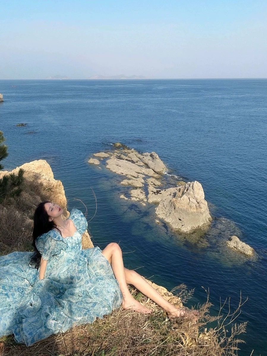 Treat me like that dress FD1052 image