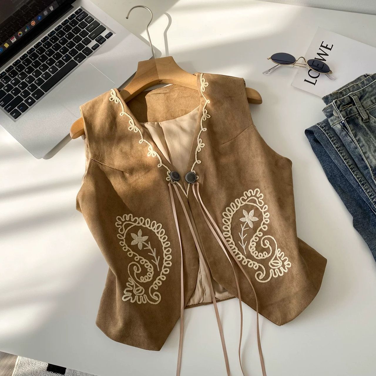 Royal lady waist coat COA173 image