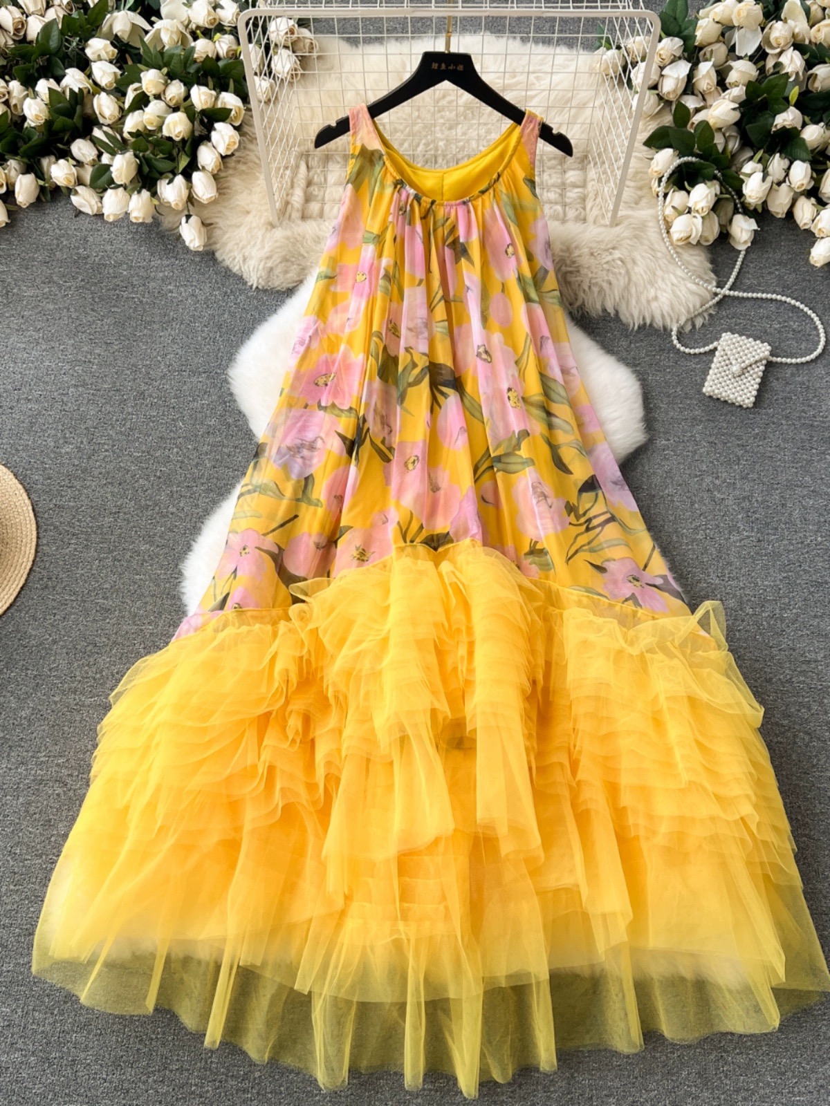Tipping the glass dress EVD269 image