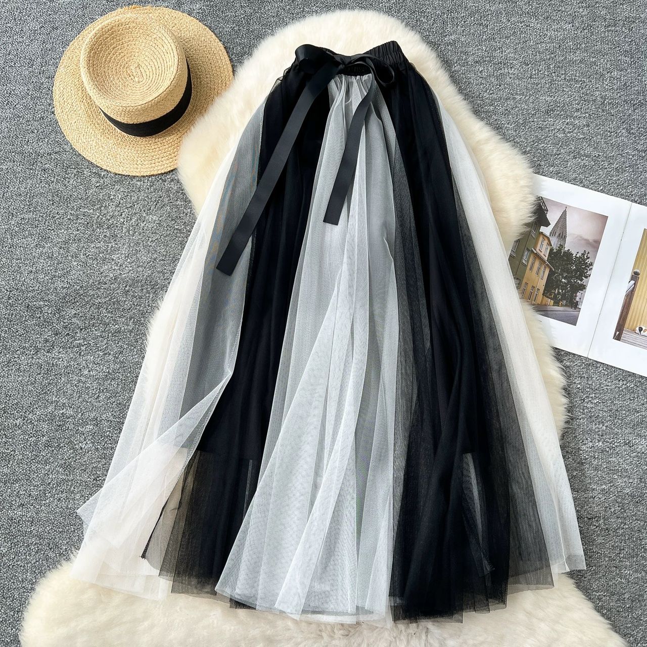 Late arrival skirt CS219 image