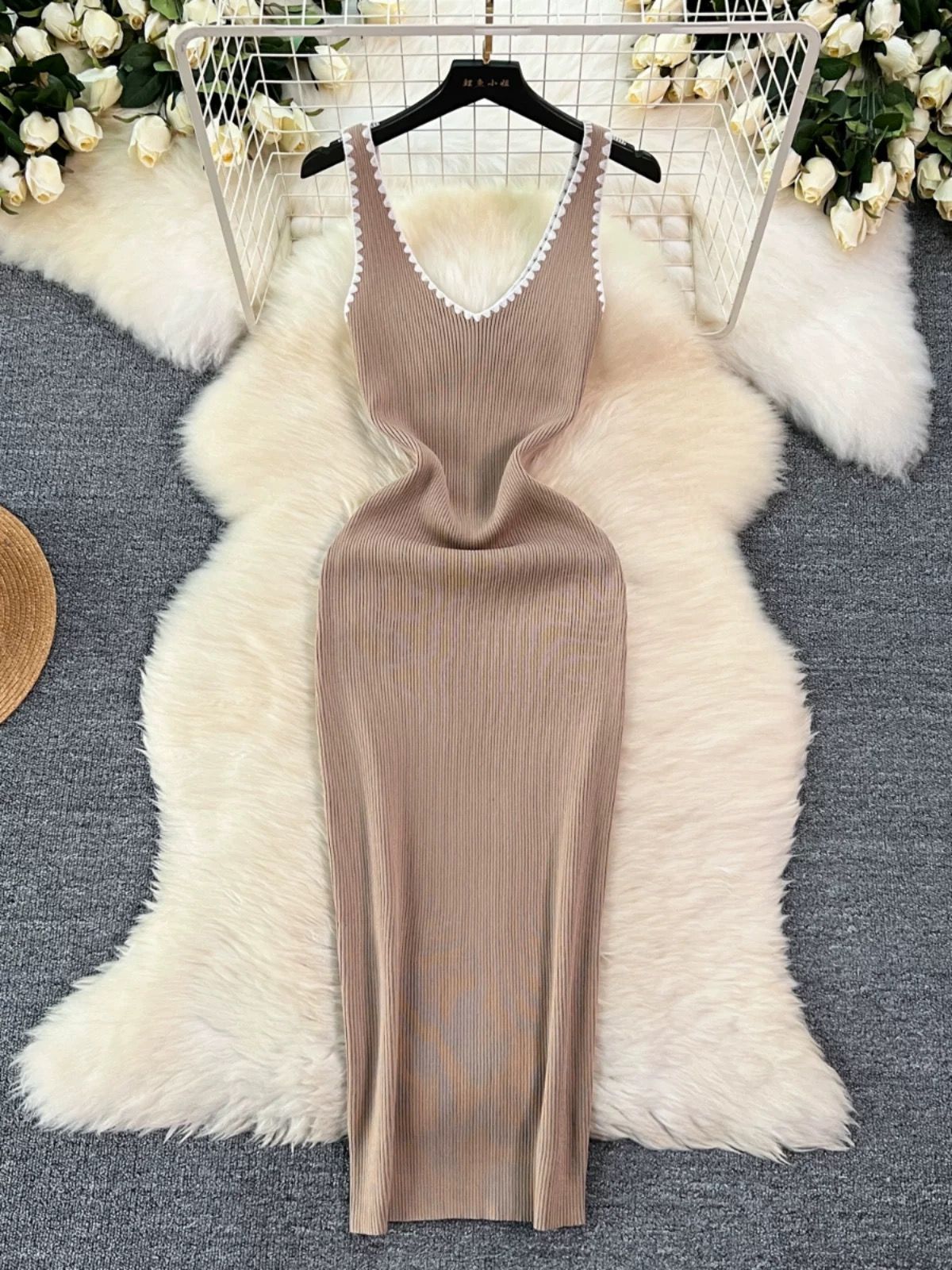 Waiting game dress  trouble KBC272 image