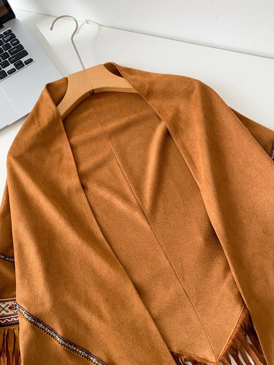 Send me roses shawl SW8 image