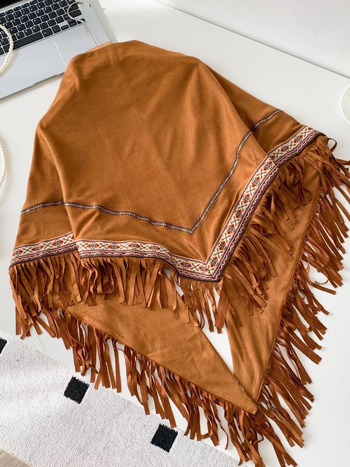 Send me roses shawl SW8 image