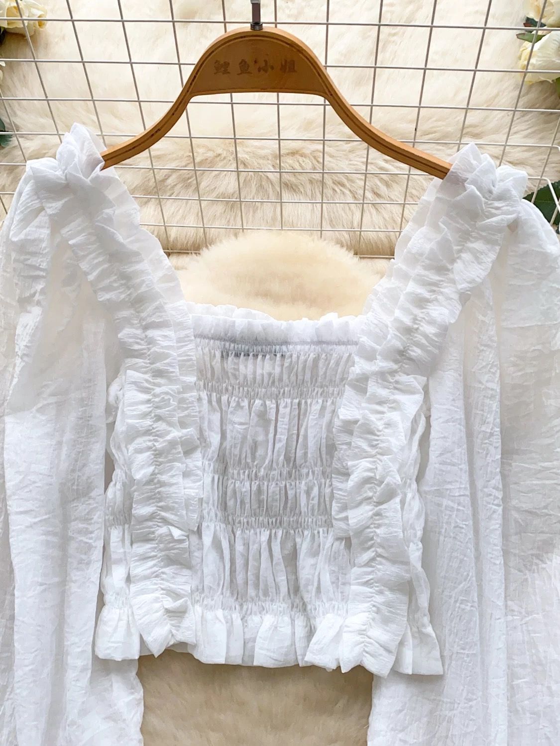 Get even top CTO758 image