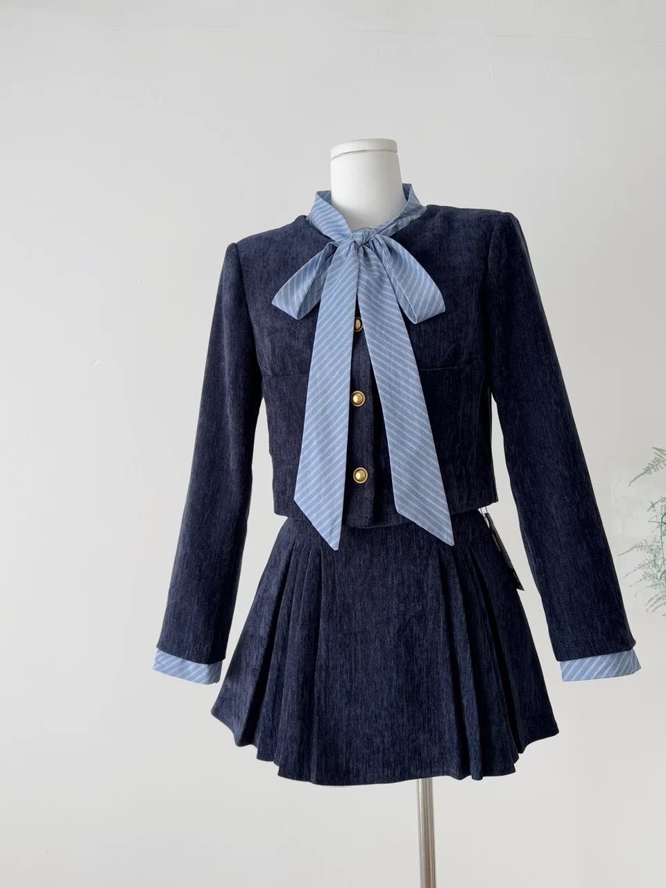 Work life set FTP302 image