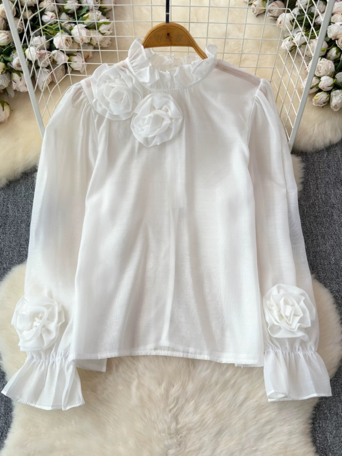 On command blouse BE443 image