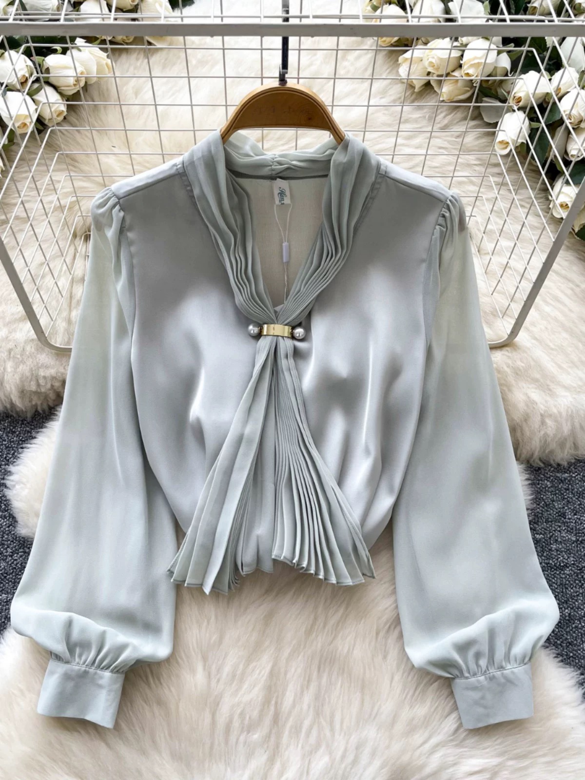 Your must have blouse BE424 image