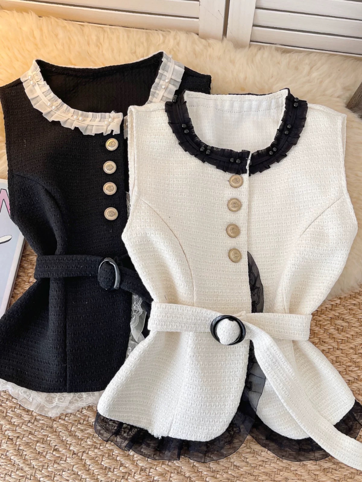 Newyork beauty waist coat style top FTO342