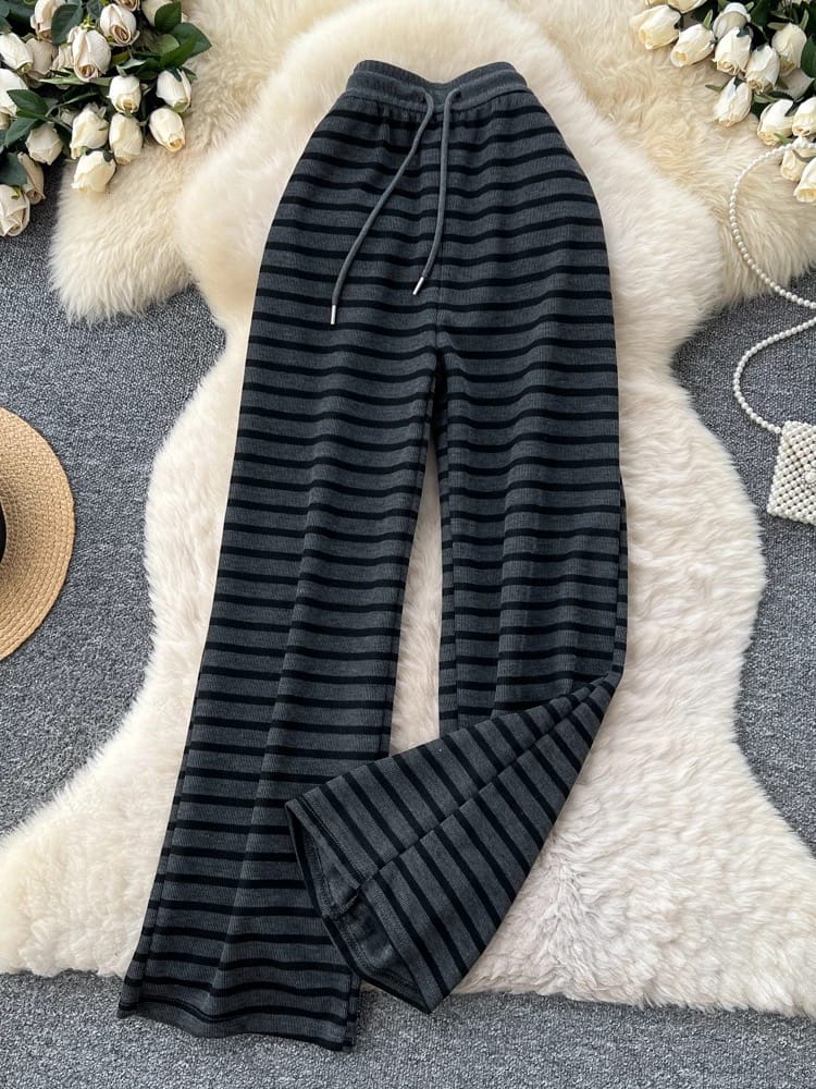 Paislee lounge pants  CP67 image