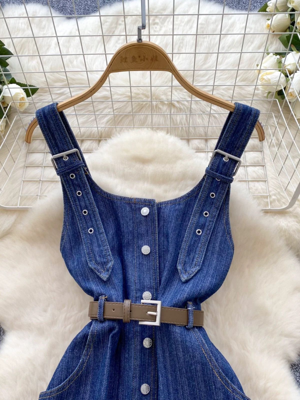 Barbie girl dress & belt DD121 image