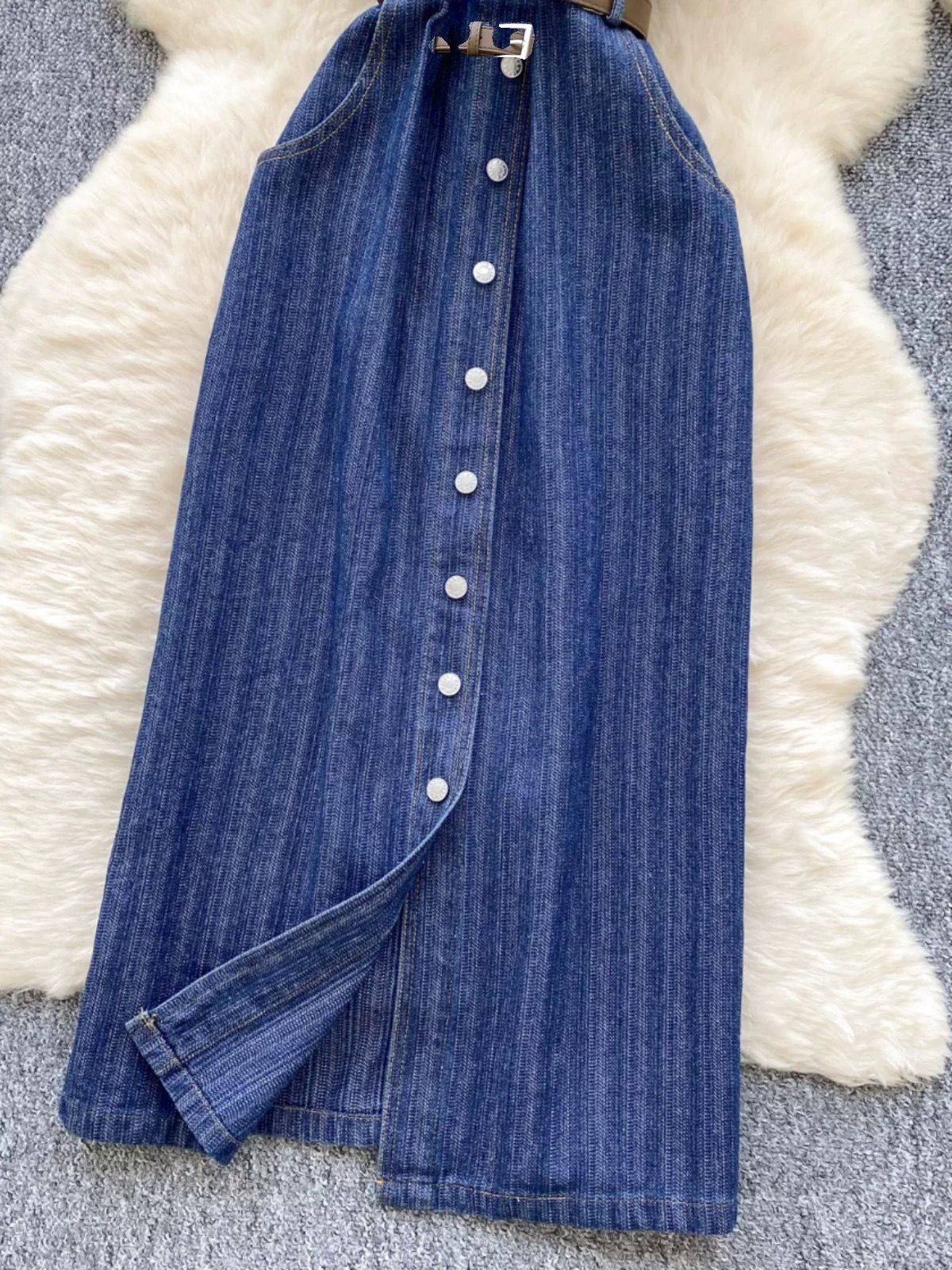 Barbie girl dress & belt DD121 image