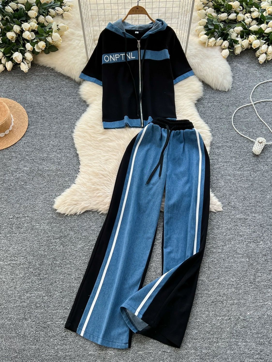 Outside is calling set DTP161 image