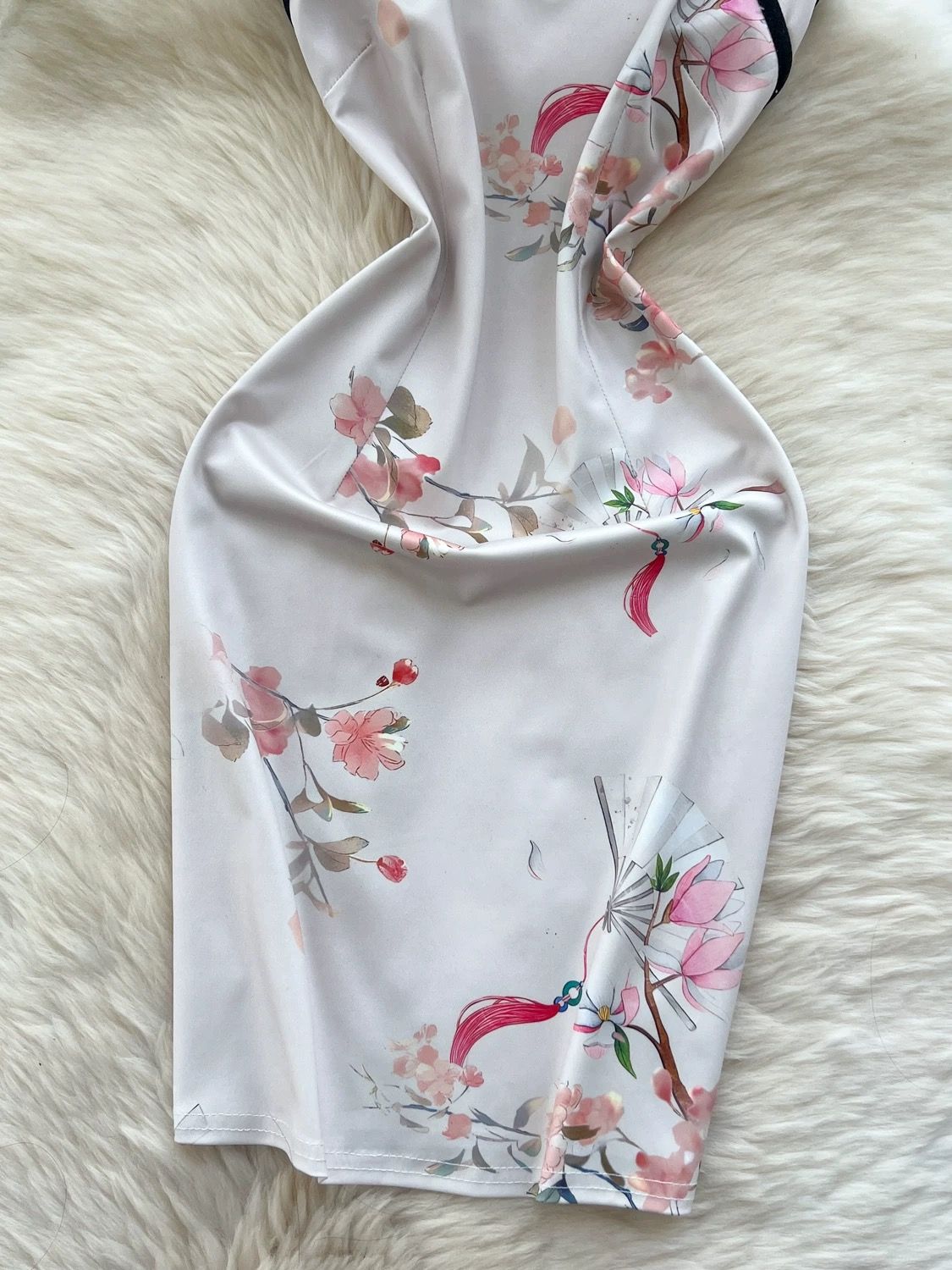 Statuesque body qipao dress Q205 image