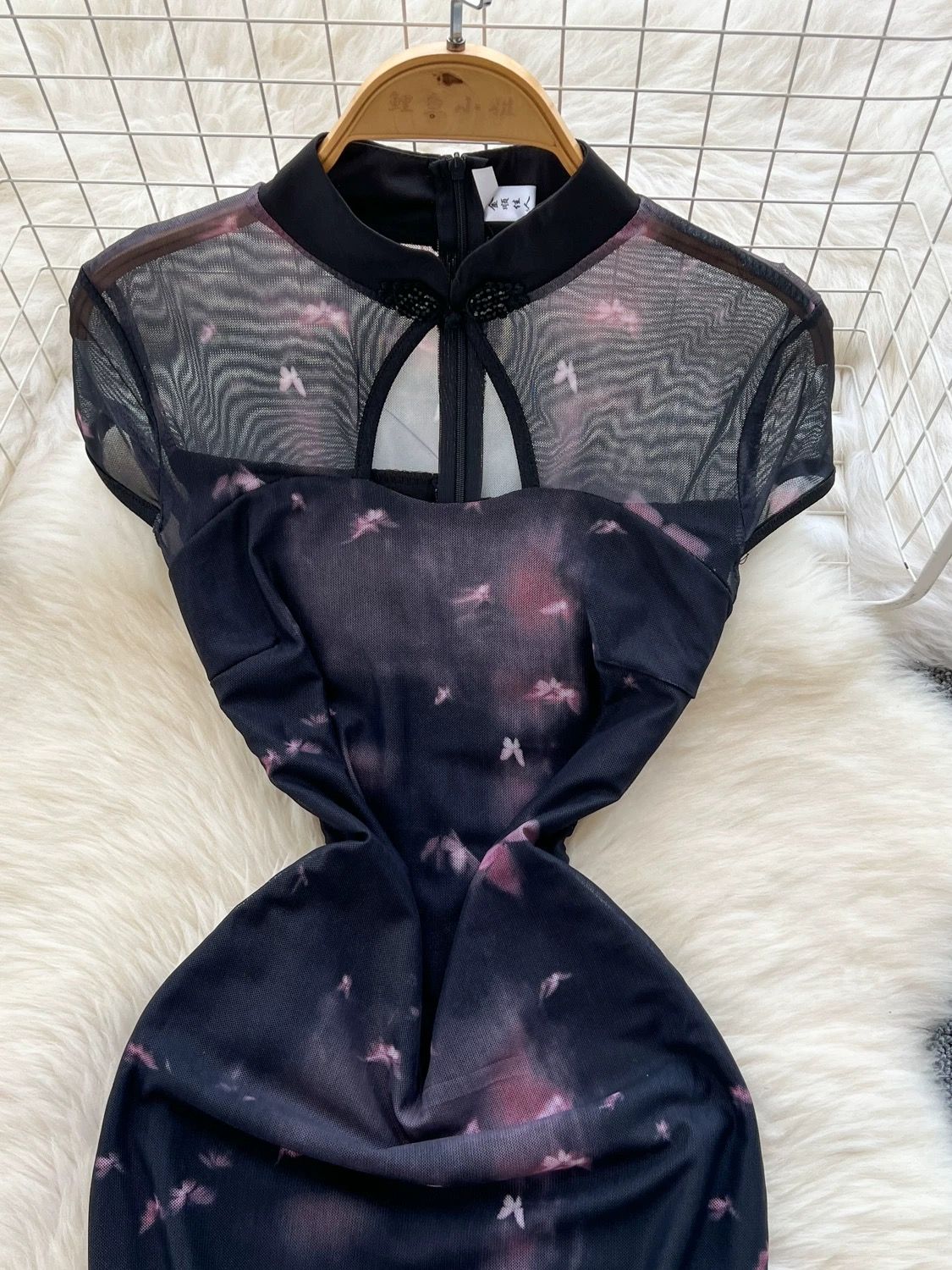 Setting the pace qipao dress Q206 image