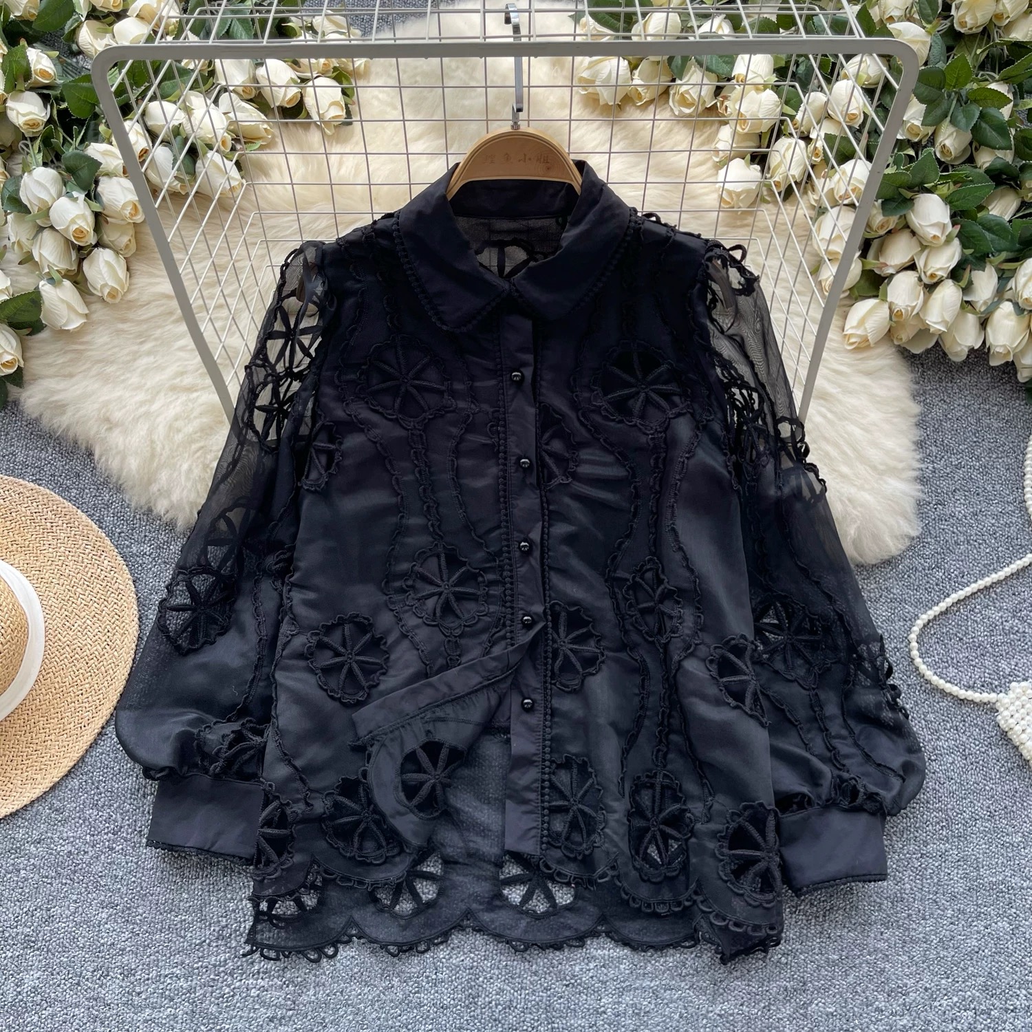 Weekend trip lace blouse BE427 image