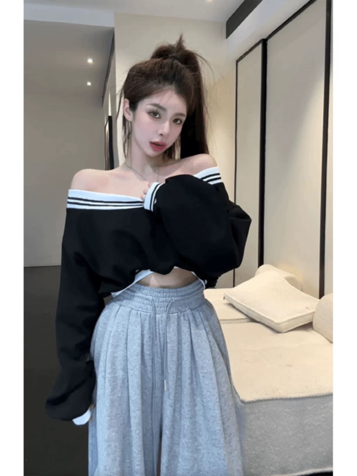 Rich asians top CTO808 image