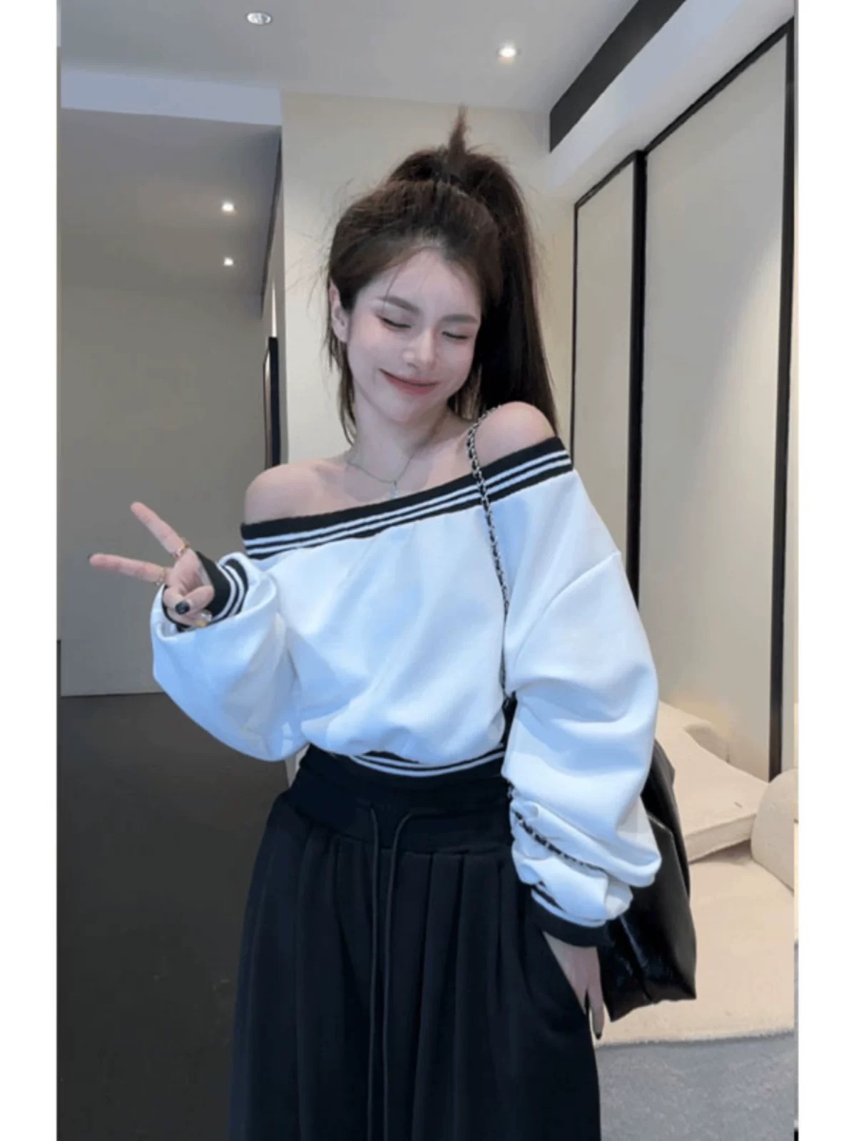 Rich asians top CTO808 image