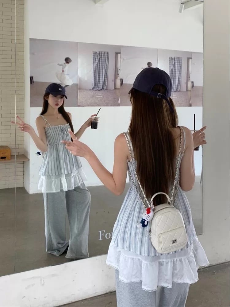 Queen of the stage top CTO967 image