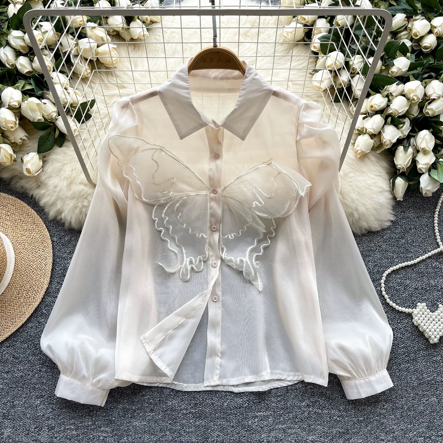 Straight to it butterfly blouse BE433 image