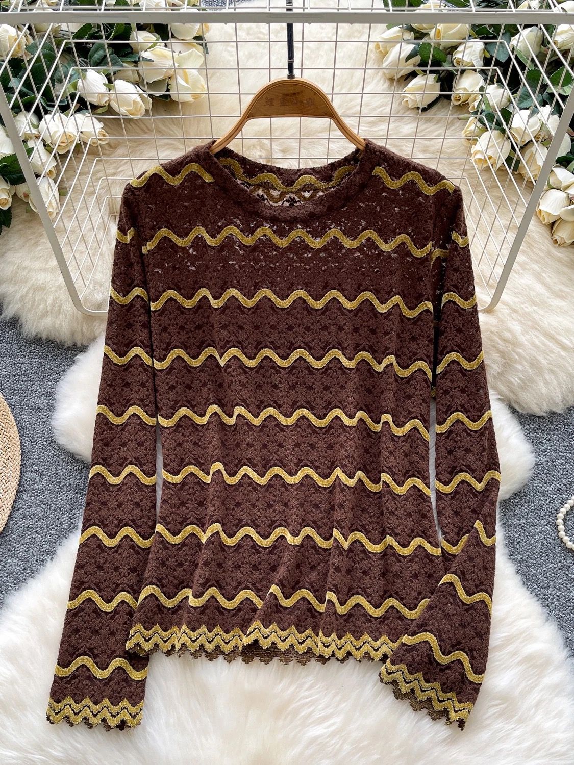 Bubble initial top CTO687 image