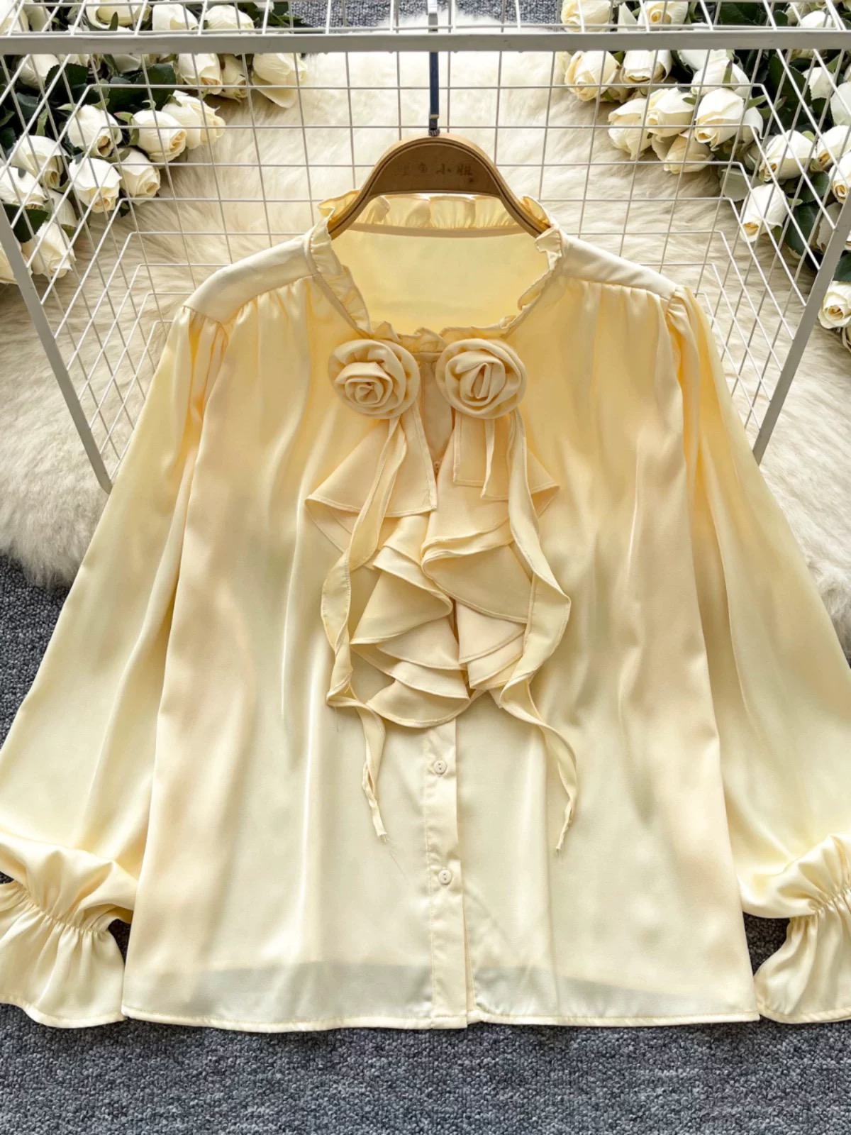 Casual love blouse BE413 image