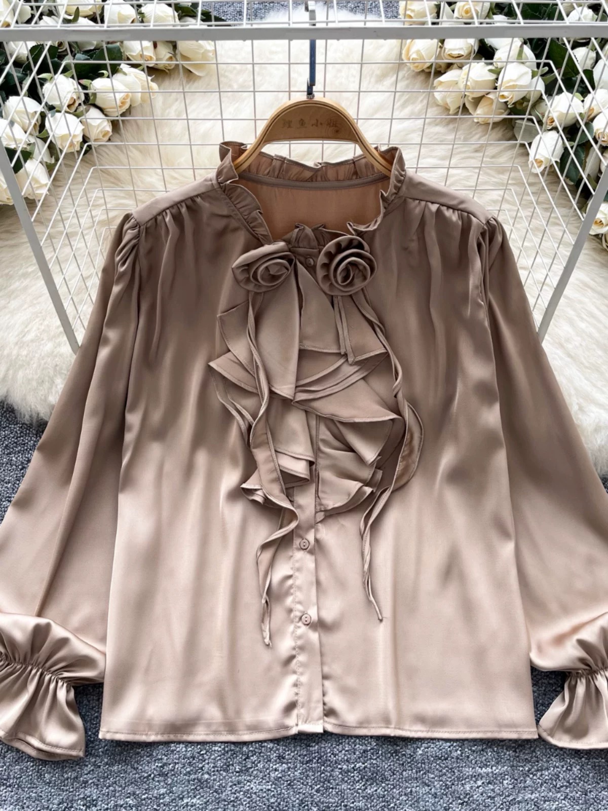 Casual love blouse BE413 image