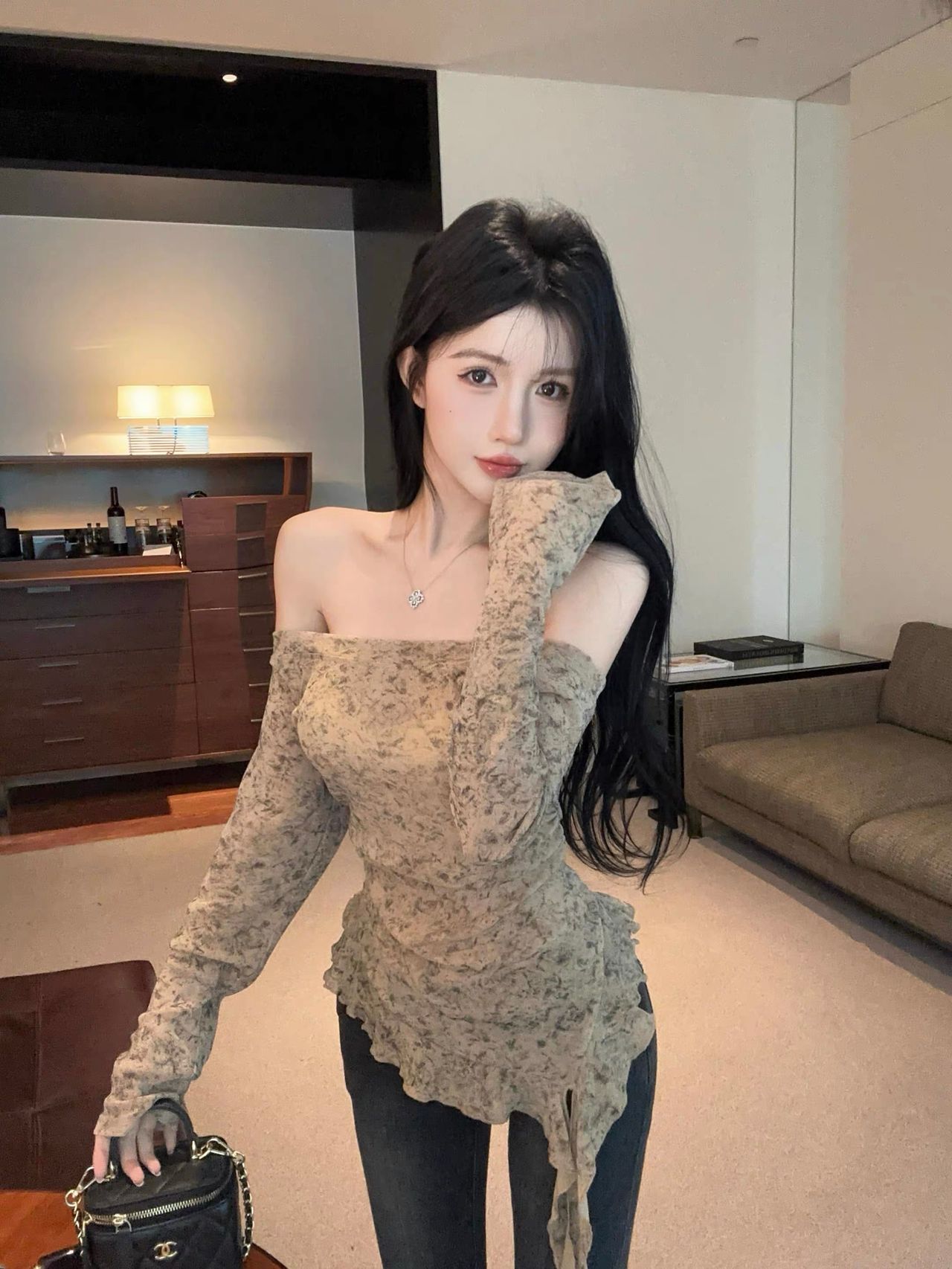 Move aside top CTO675 image