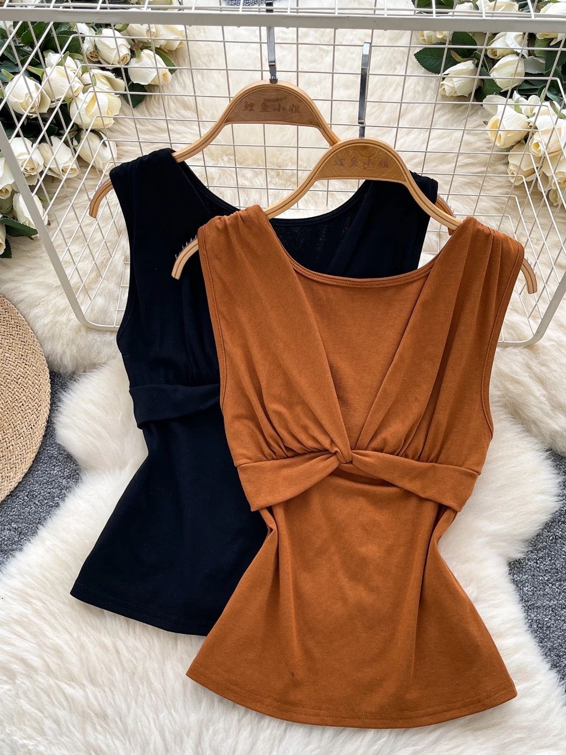 More to desire top CTO998 image