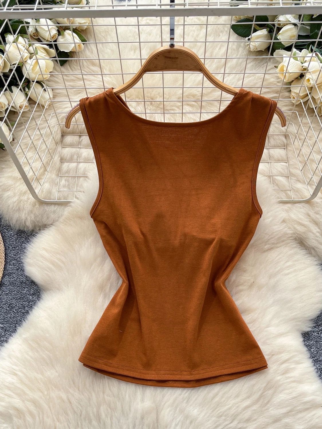 More to desire top CTO998 image