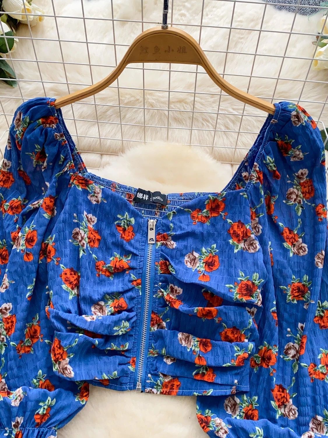 Deep devotion top CTO661 image