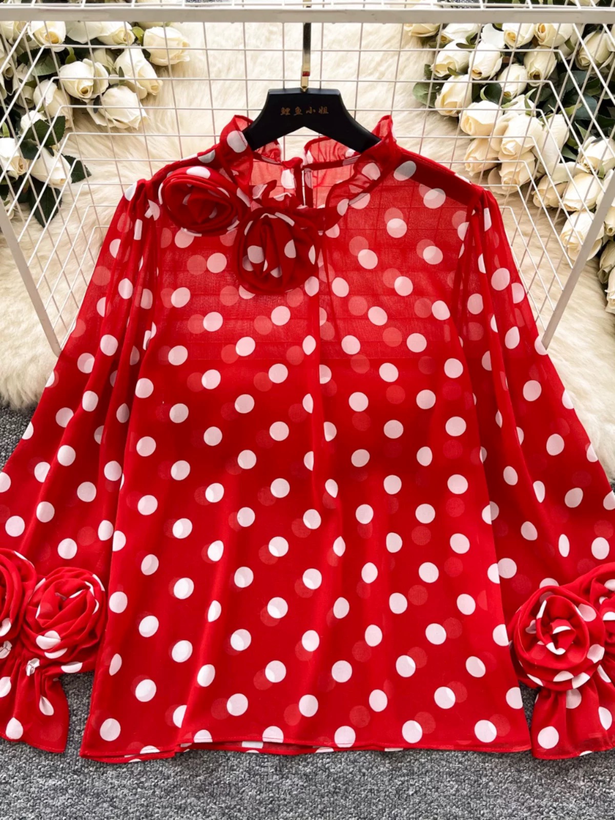 I am a lady polka blouse BE454 image