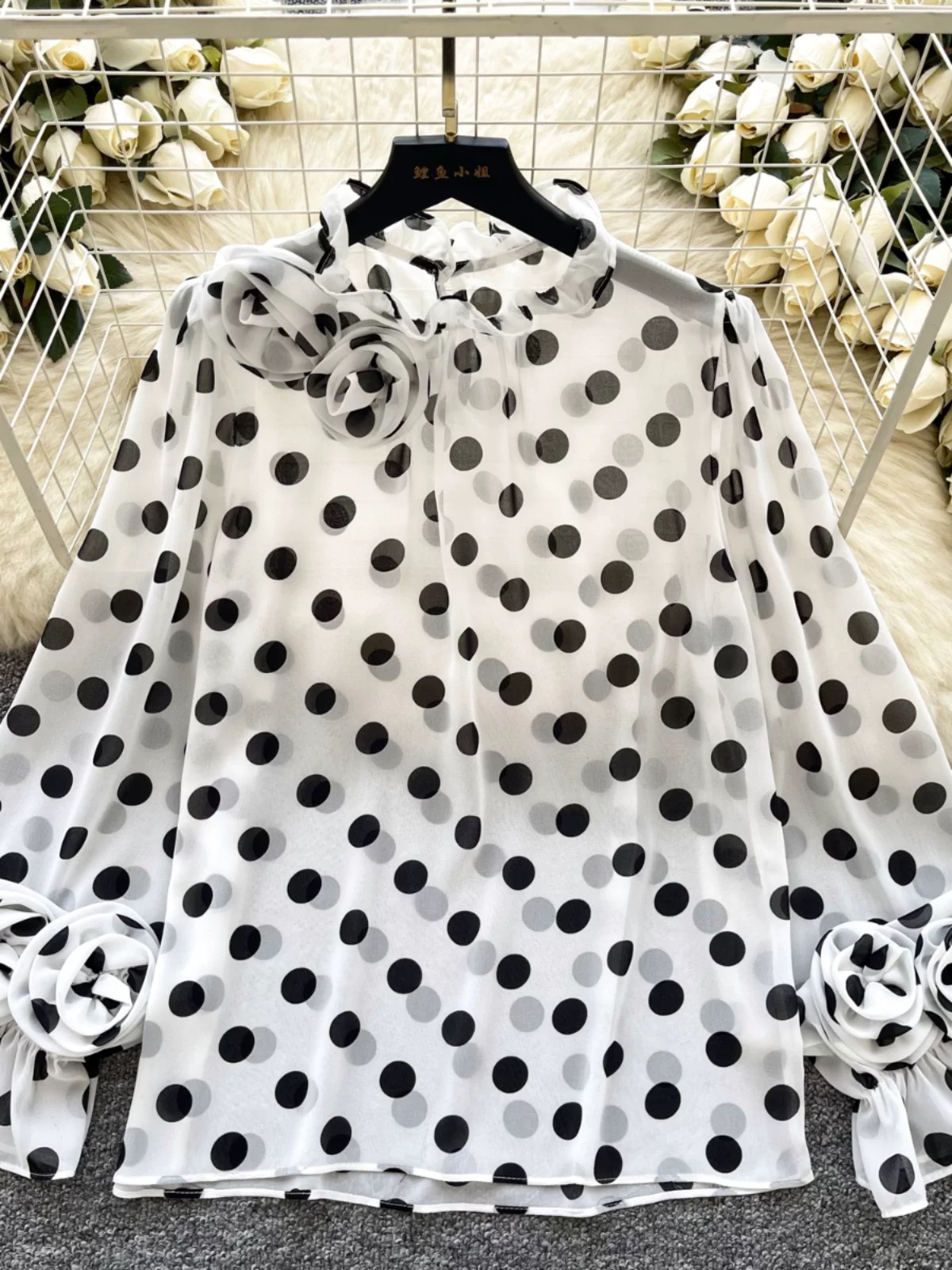 I am a lady polka blouse BE454 image