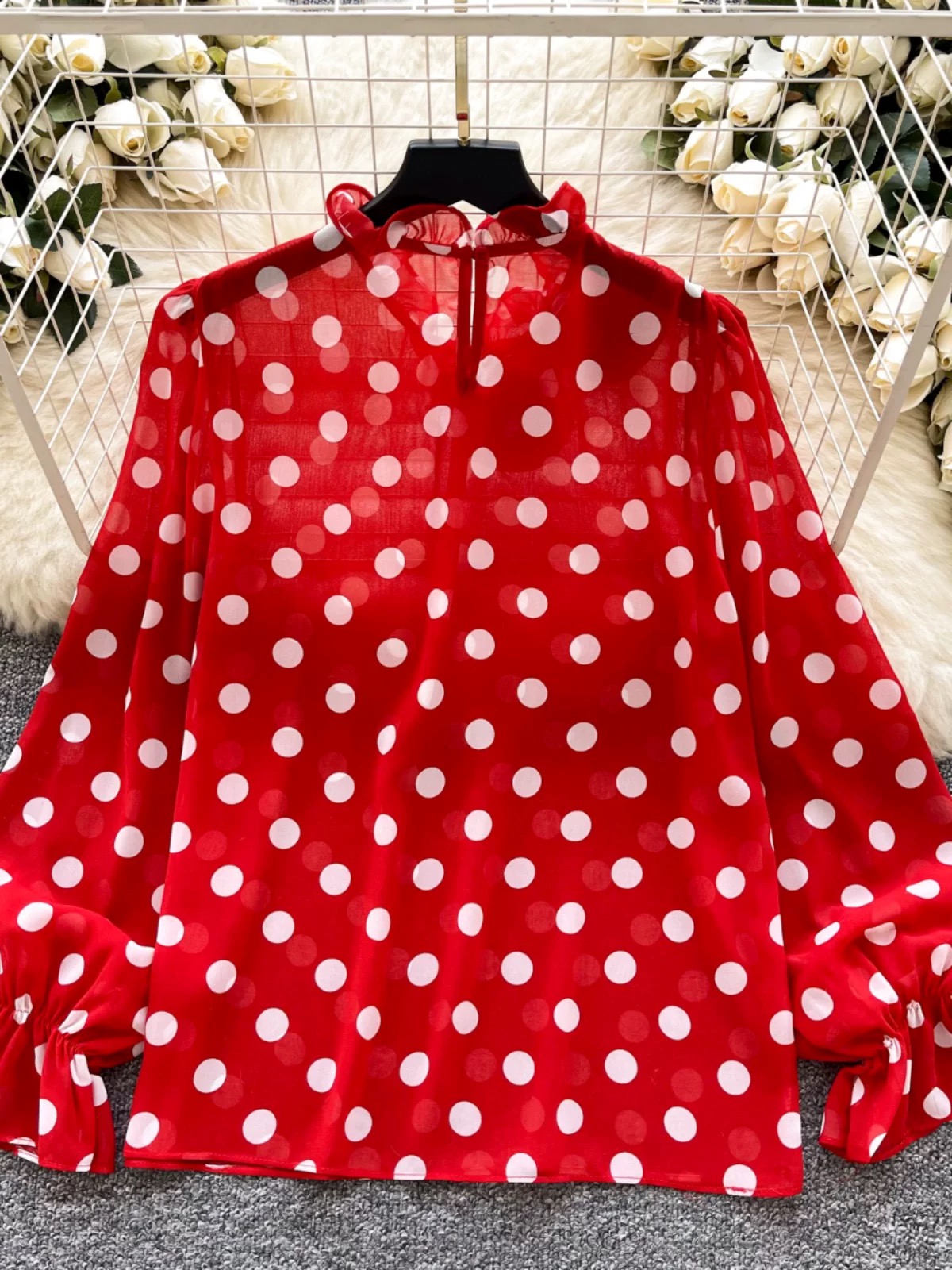 I am a lady polka blouse BE454 image
