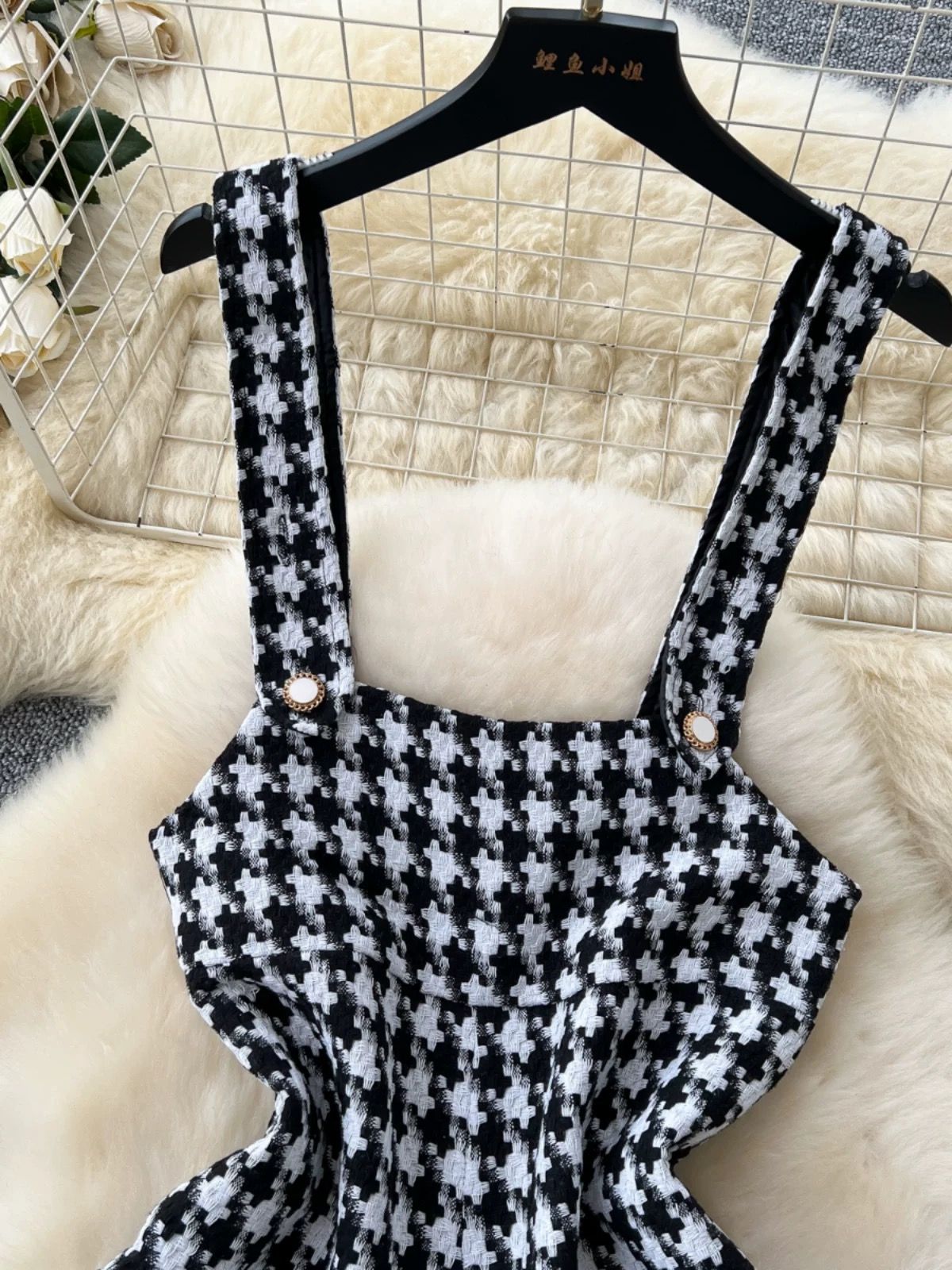 Up close plaid romper RJS116 image