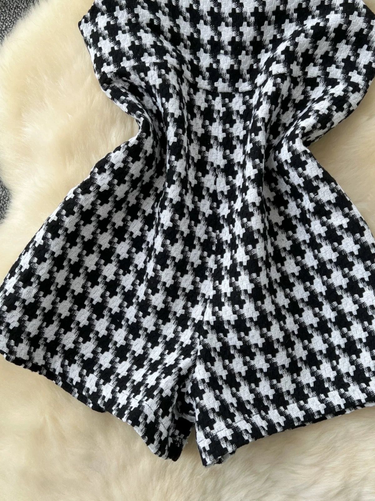 Up close plaid romper RJS116 image