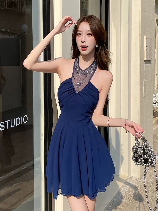 Strut my way dress CD1864