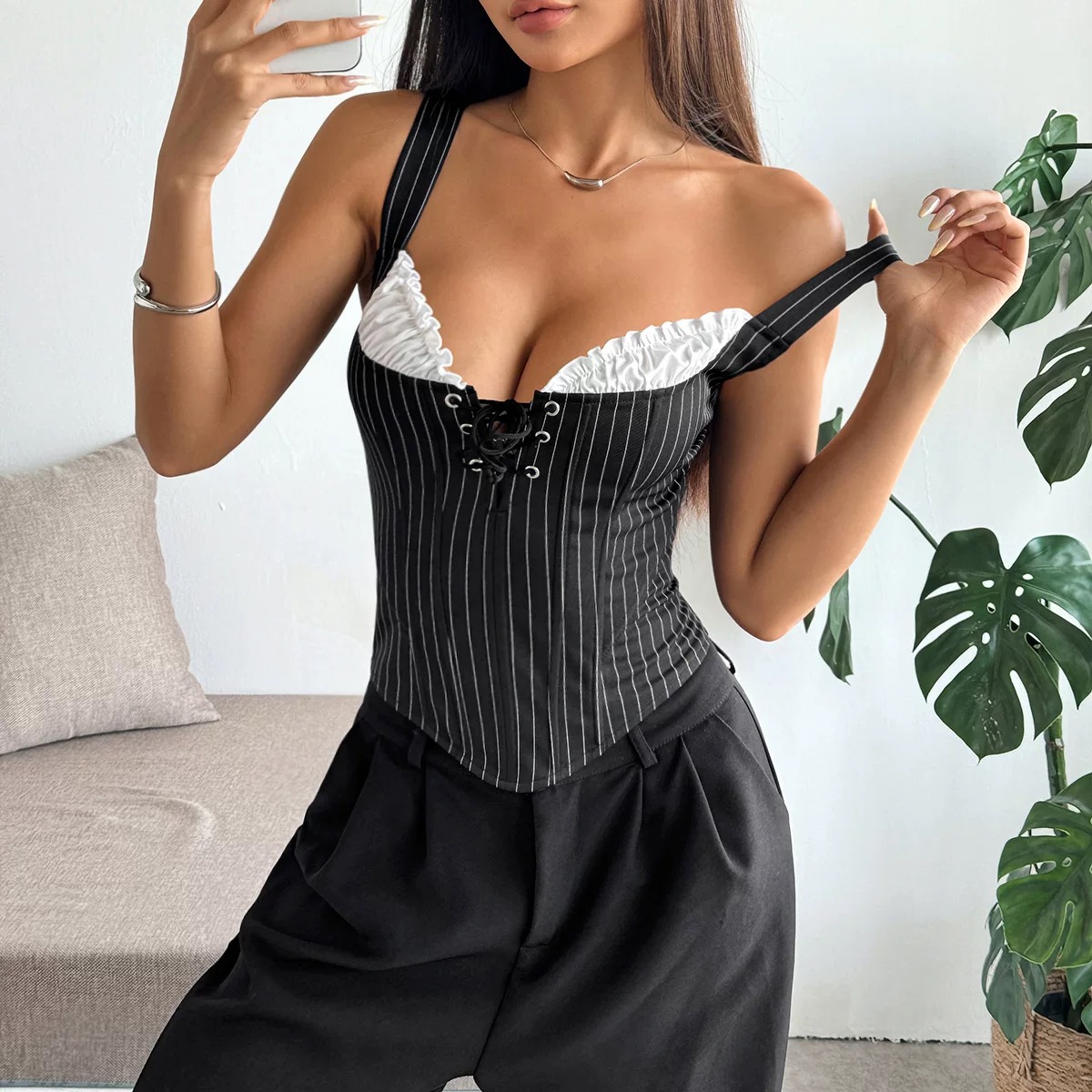 Snatch me up corset top CS105 image