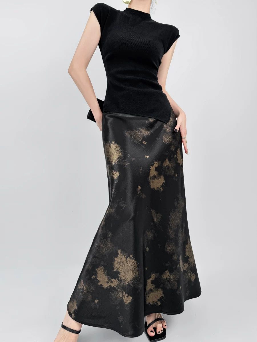 Distorted love skirt CS188 image