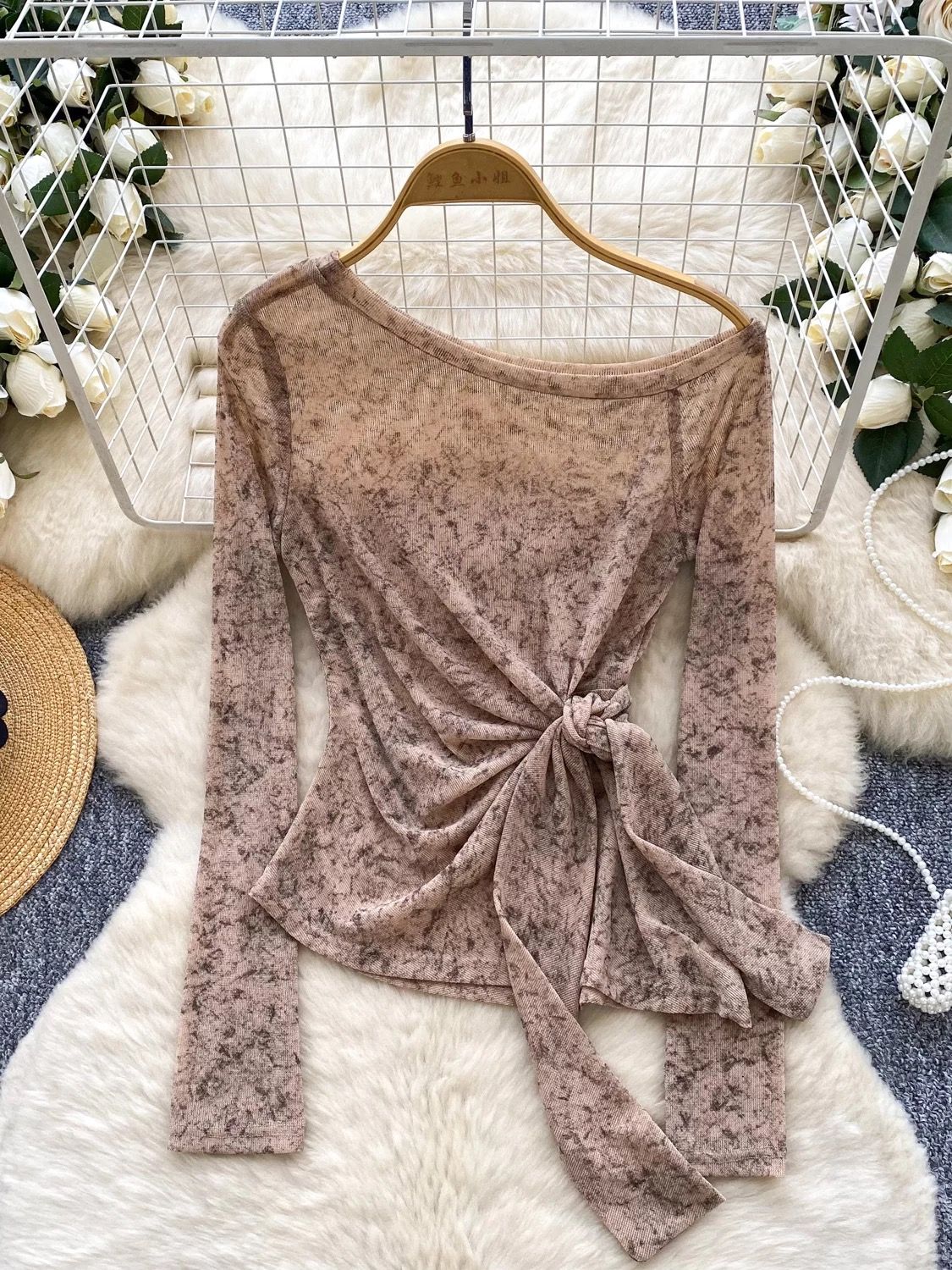 Famous babe top CTO612 image