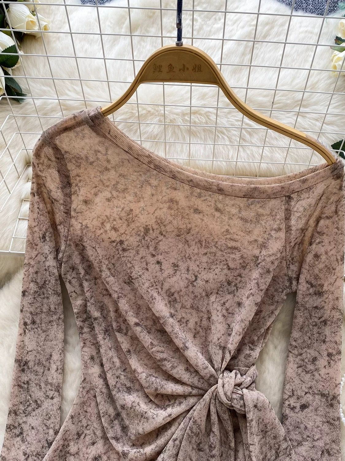 Famous babe top CTO612 image