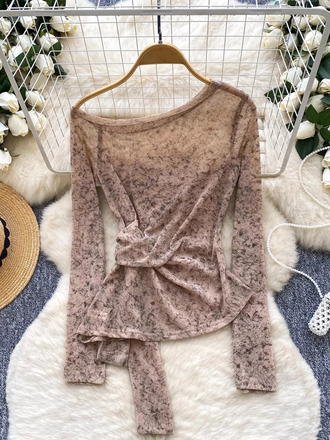 Famous babe top CTO612 image