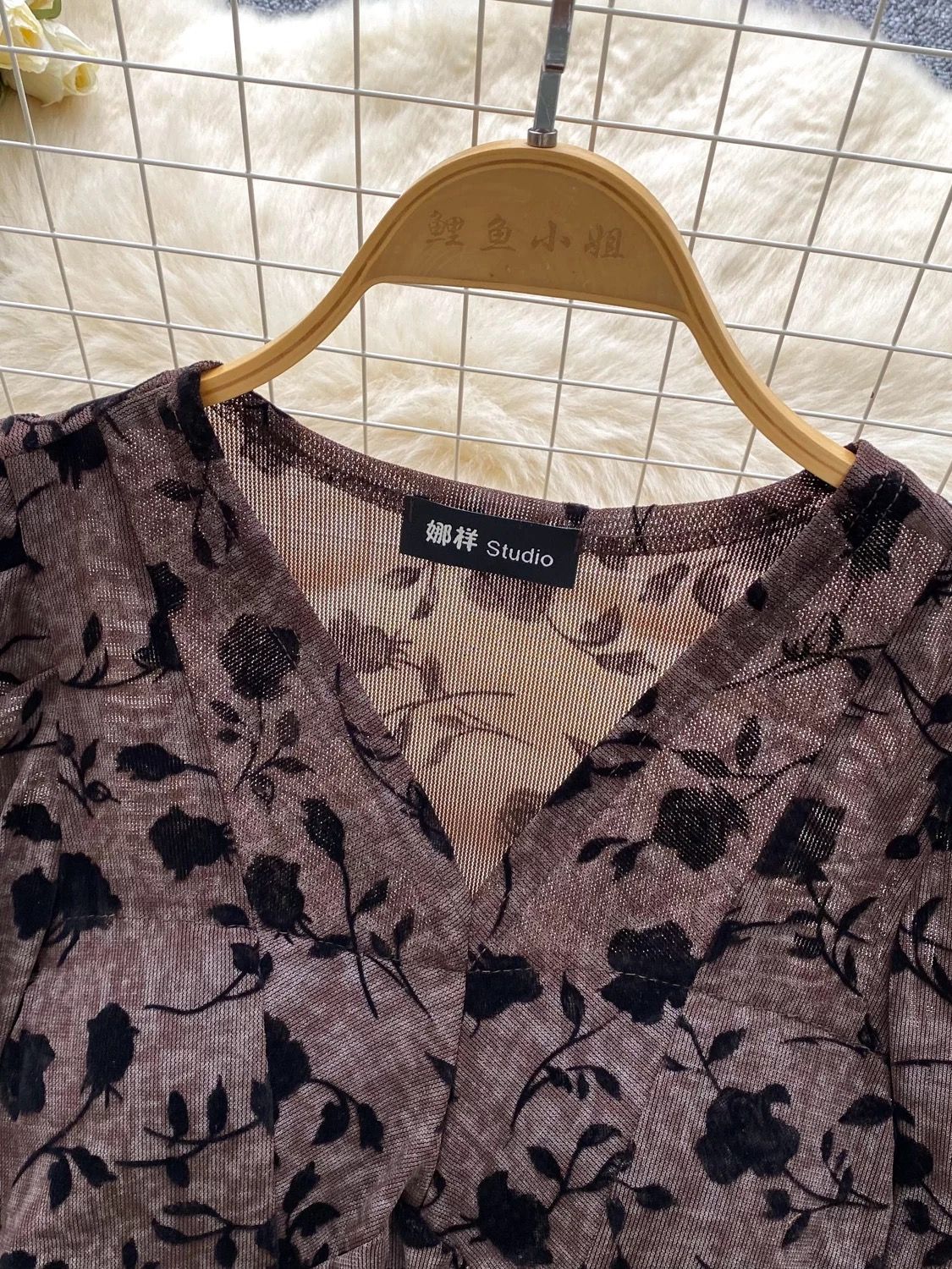 Get a good look top CTO614 image